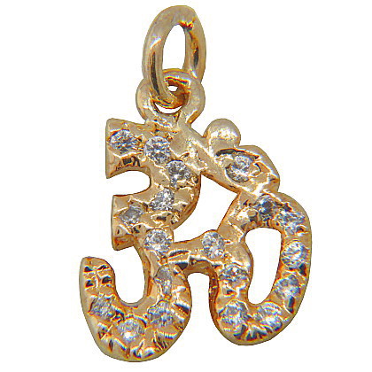 Colgante ohm con piedras platabella enchapado rojo